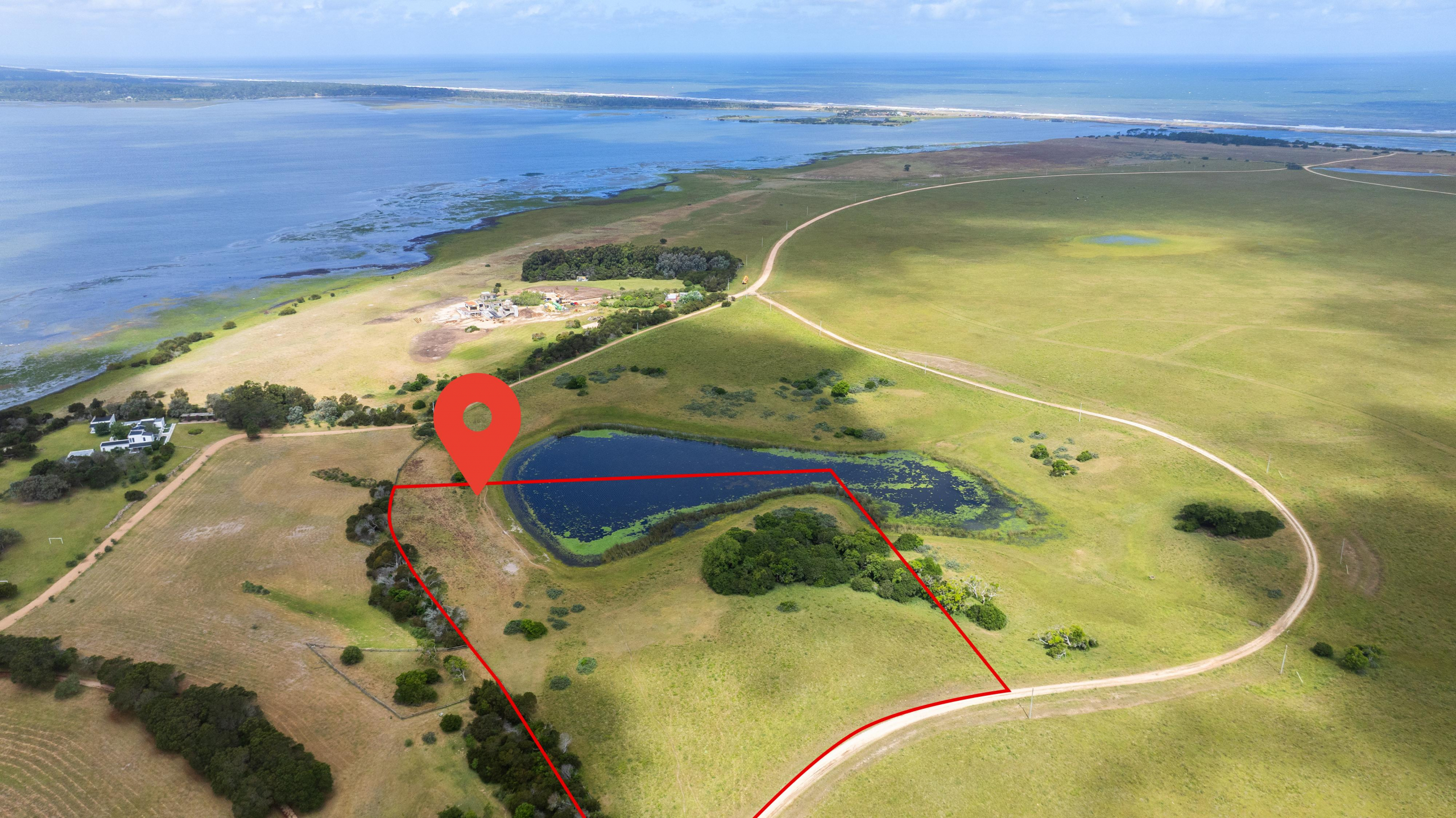 Laguna Garzón, José Ignacio